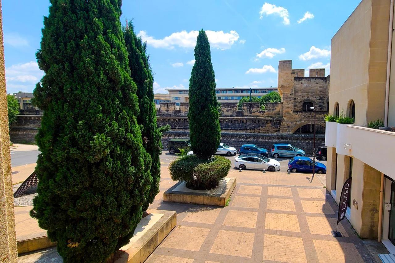 Regard Sur Les Remparts - Terrasse & Parking Apartment Авиньон Екстериор снимка