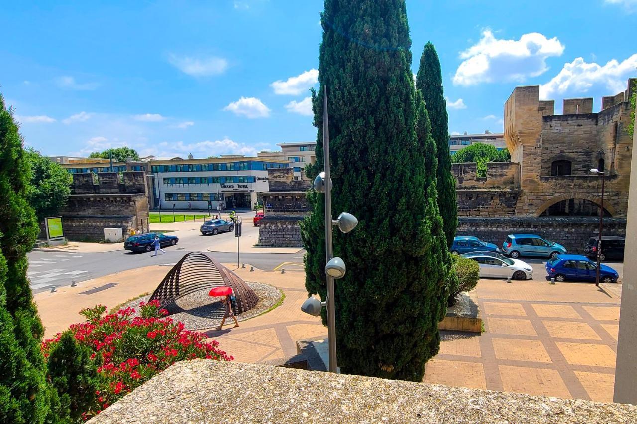 Regard Sur Les Remparts - Terrasse & Parking Apartment Авиньон Екстериор снимка